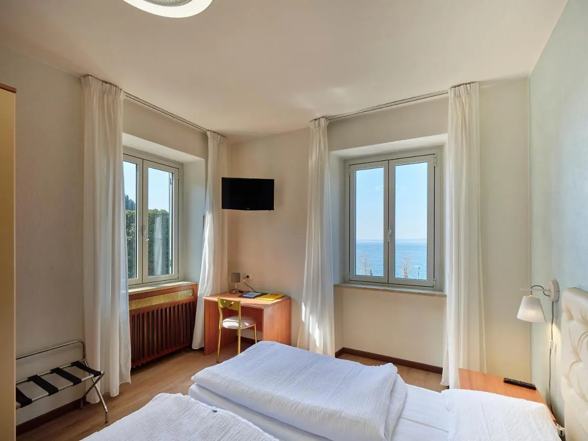 Hotel San Marco Garda  2*, Garda (Verona)