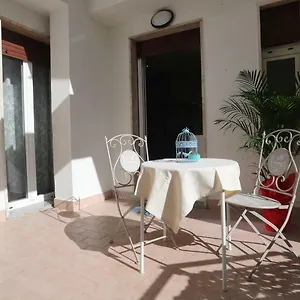 bnb-la-casa-di-luce.taorminaitalyhotels.com/